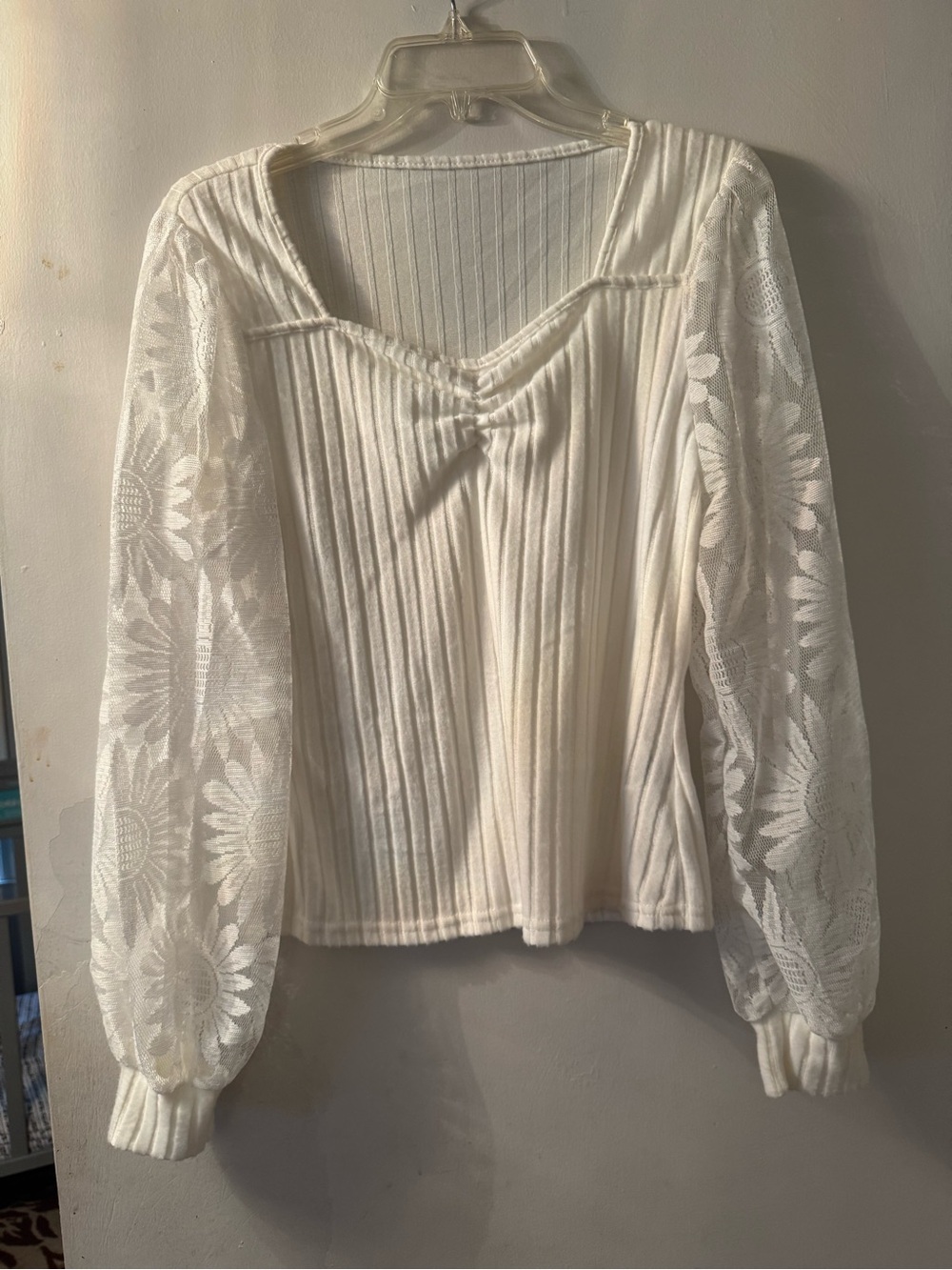 SHEIN Ivory Ribbed Knit Top with Floral Lace Balloon Sleeves